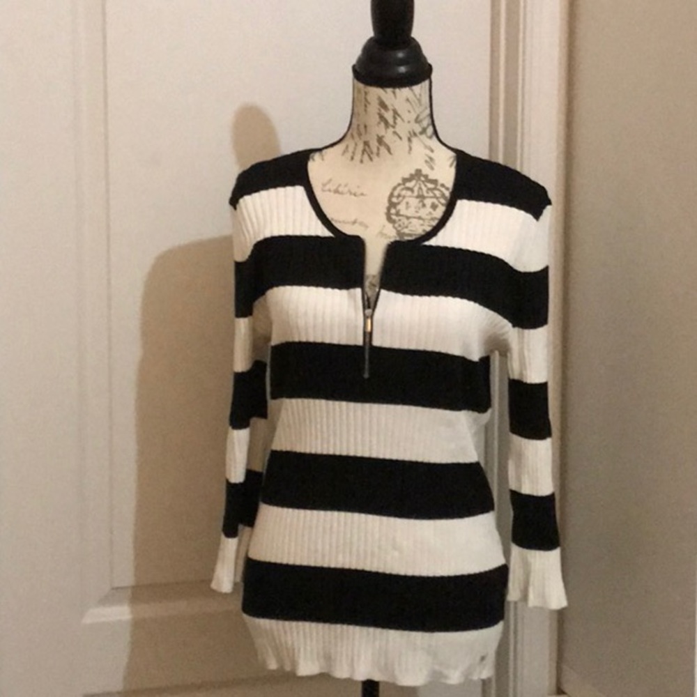 Long sleeve sweater